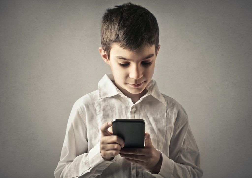 Child with a smartphone